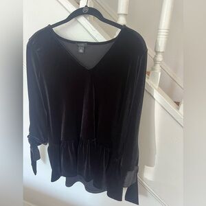 Black velvet shirt, size small, Halogen